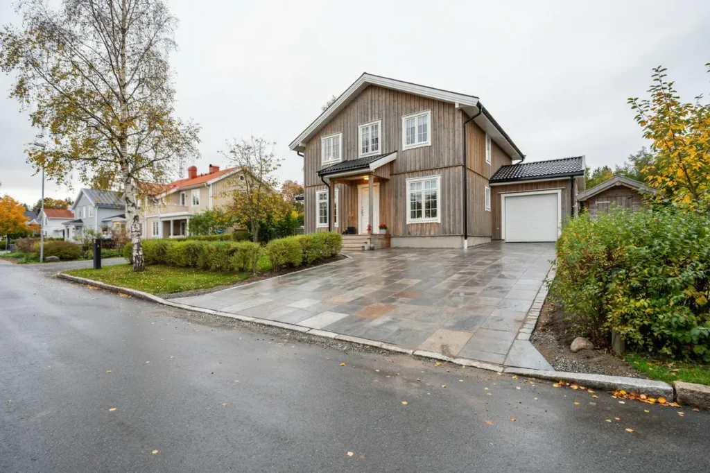 stenl ggning p uppfarten s skapar du ett h llbart och exklusivt f rsta intryck